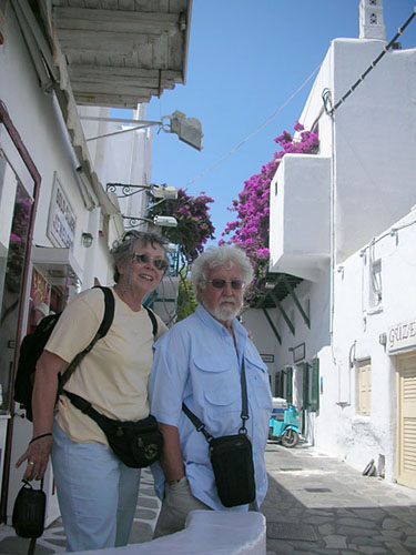 06  Helga and Guner, Mykonos Street